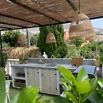 شقة La Vida Loca- For Adult Guests بينالماذينا